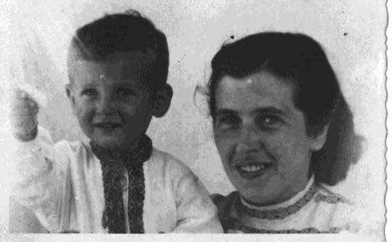 Катерина Зарицька з сином Богданом